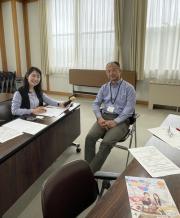 FMなとりの佐々木彩香様（左）と尚絅学院の戸嶋氏